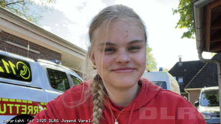 Beisitzerin: Emma Queißer